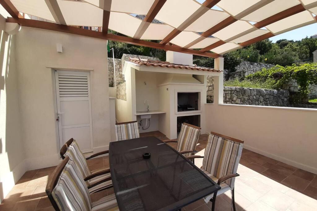 Villa Pergola -Apartment Roko มลินี ภายนอก รูปภาพ